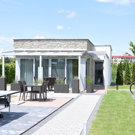 Hotel Harmony Medical & Wellness-Free Parking, 1,8Km From The Center Kromeriz Ruang foto