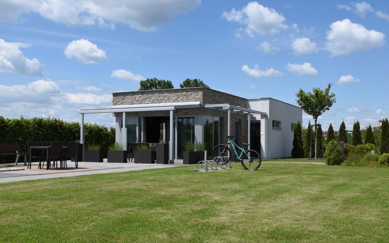 Hotel Harmony Medical & Wellness-Free Parking, 1,8Km From The Center Kromeriz Bagian luar foto