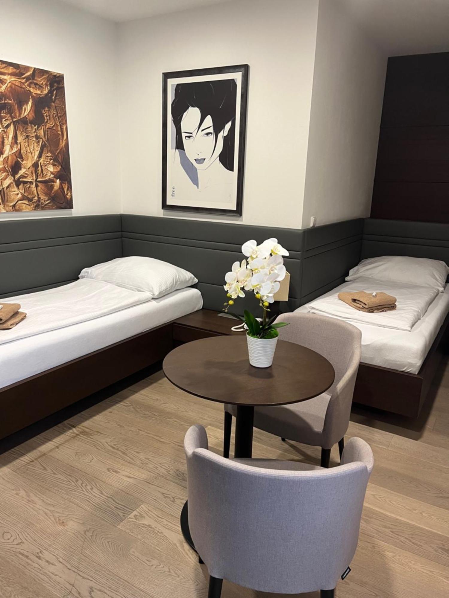 Hotel Harmony Medical & Wellness-Free Parking, 1,8Km From The Center Kromeriz Bagian luar foto